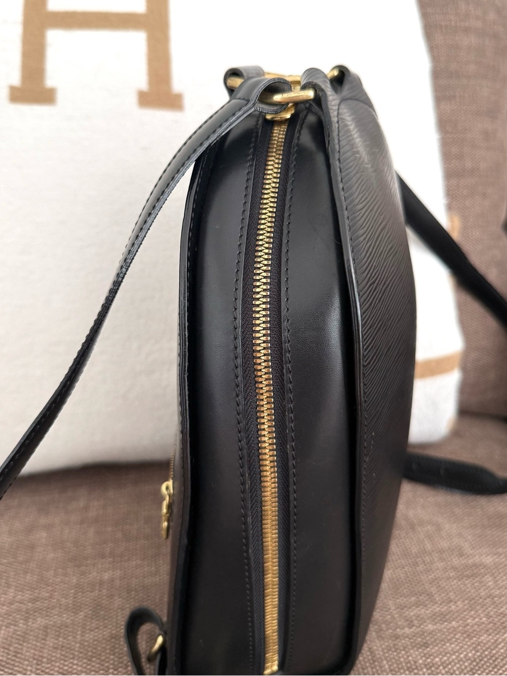 Authentic Louis Vuitton Mabillon back pack black Epi leather M52232 - Picture 7 of 16